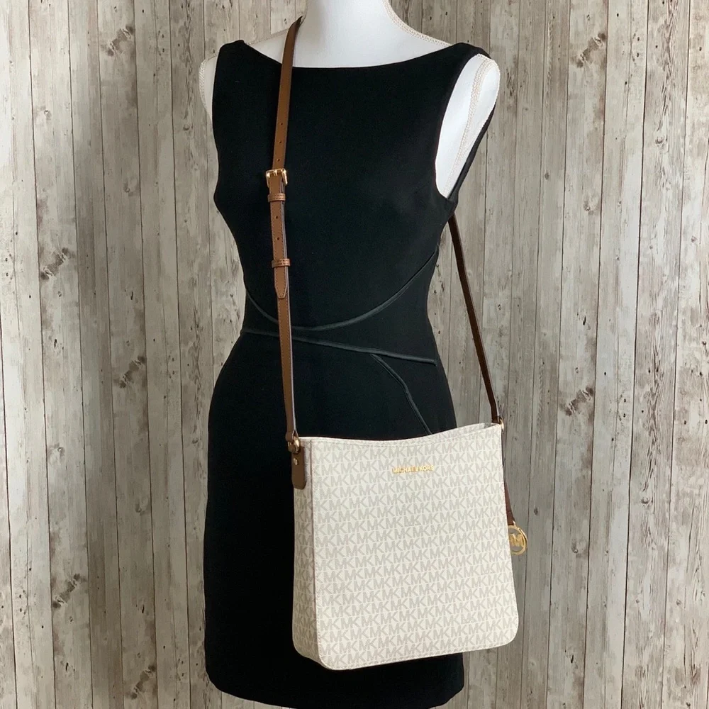 🌺Michael Kors LG Crossbody Bag & Wallet Set